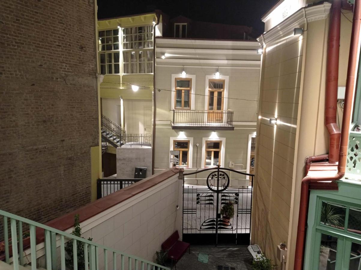 La Maison #7 Tbilisi Bagian luar foto