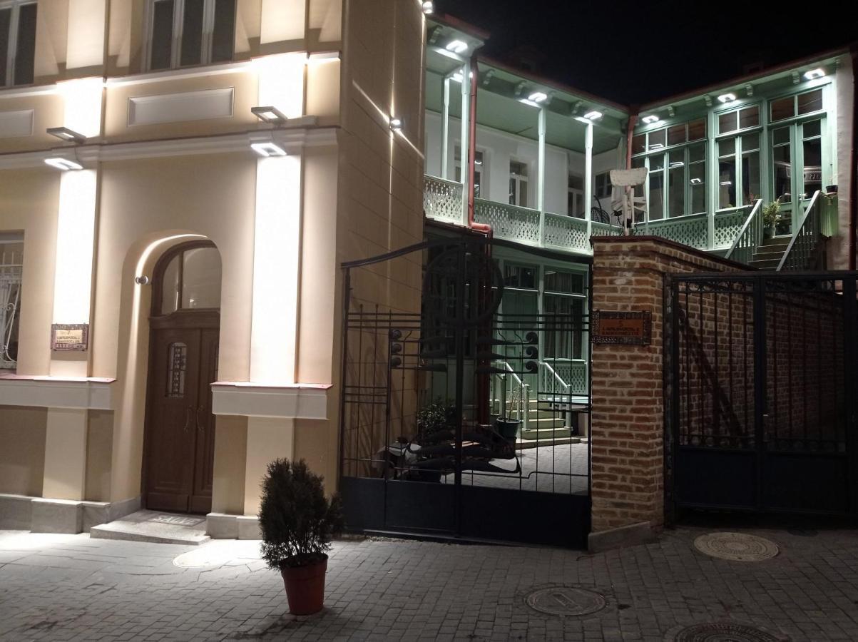 La Maison #7 Tbilisi Bagian luar foto