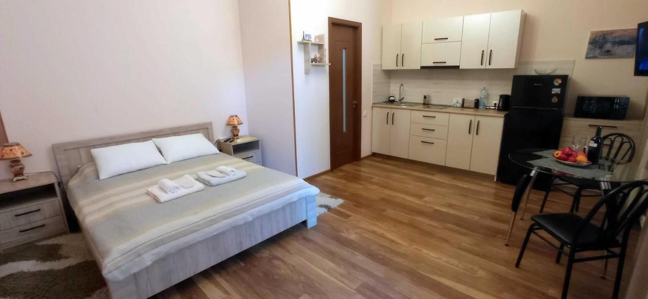 La Maison #7 Tbilisi Bagian luar foto