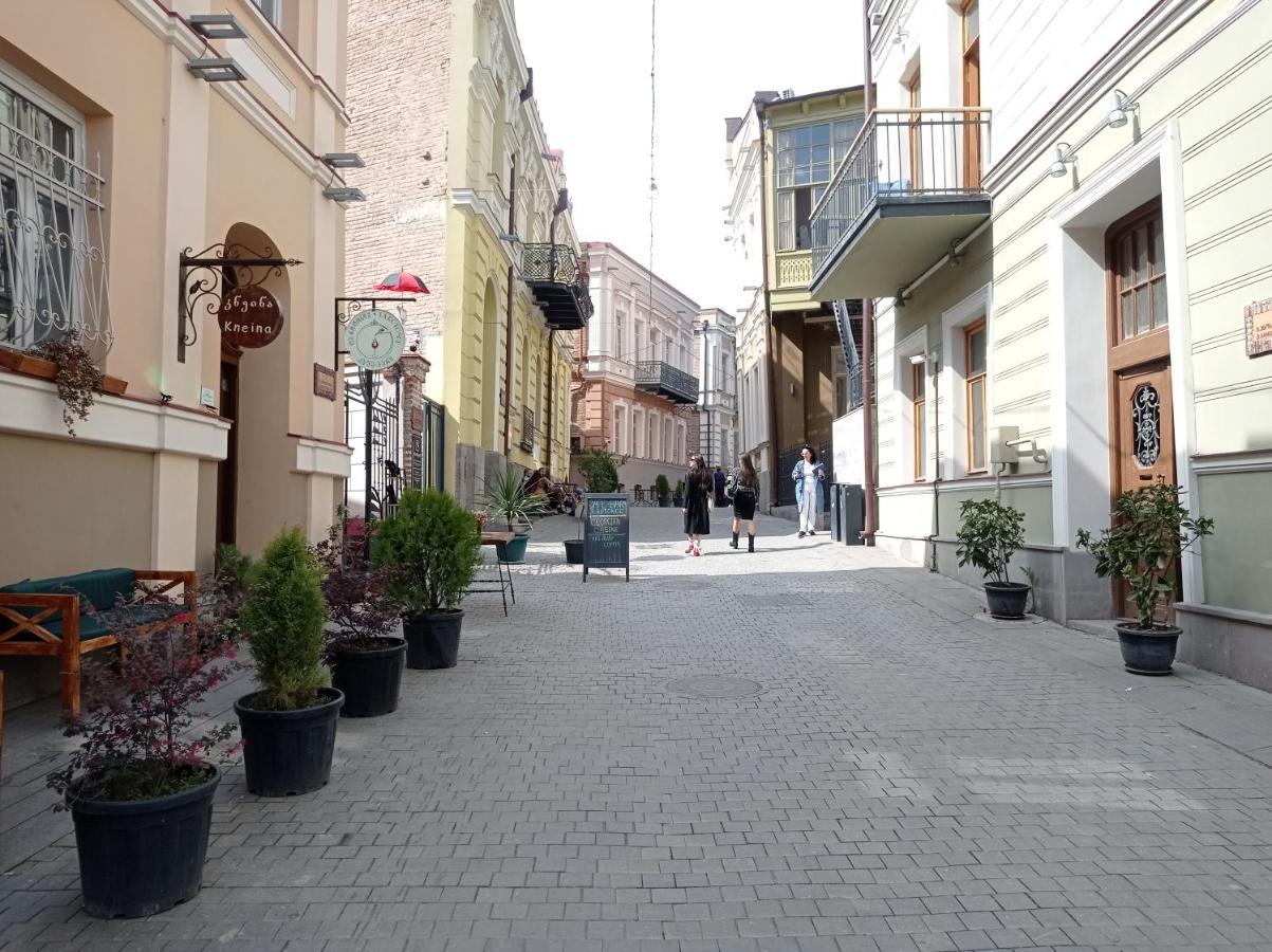 La Maison #7 Tbilisi Bagian luar foto